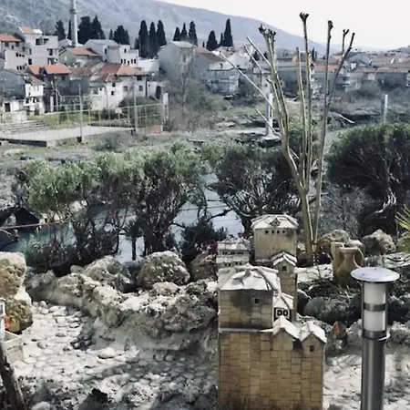 Amazing River View Apartman Mostar